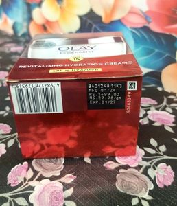 Olay Revitalising Hydration Cream
