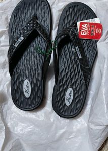 Flotter Black Flip Flops