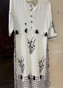 Stylish White and Black Kurta