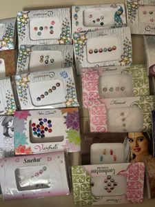 pack of 28 Assorted Bindi
