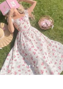 Vintage Floral Puff Sleeve Dress