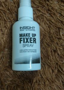Insight Make Up Fixer Spray 💗