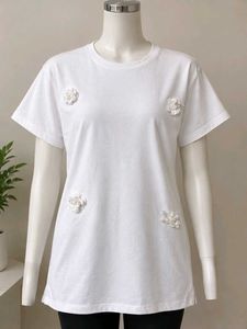 Chic White long T-Shirt with Floral Embellishments