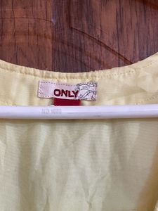 Chic Yellow Tiered Dress
