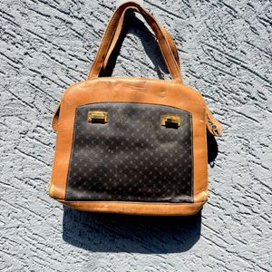 Vintage Logo Print Leather Handbag