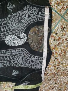 Elegant Black Embroidered Kurta
