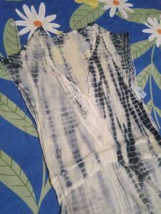 Tie-Dye Sleeveless Top