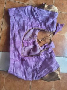Purple Saree with Embellishments blauz