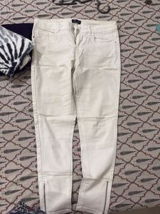 White Skinny Fit Jeans with Zipper Ankle