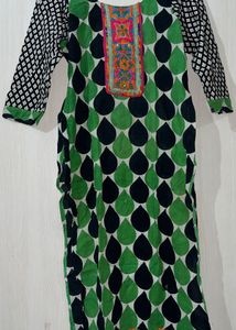 Set of Two Green & Black  and red Leaf Print Kurta