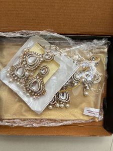 Exquisite Kundan Pearl Jewellery Set