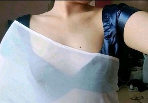 deep neck blouse (non padded)