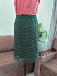 Elegant Emerald Green Lace Pencil Skirt