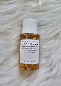 SKIN1004 Madagascar Centella Light Cleansing Oil