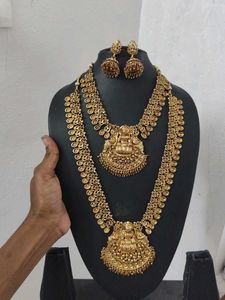 Traditional Lakshmi Necklace & Earring Set