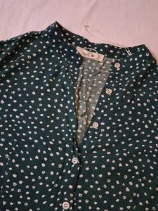 Stylish Green Dotted Button-Up top