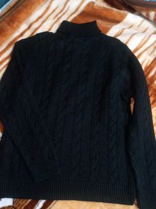 Men's Black Cable Knit Sweater