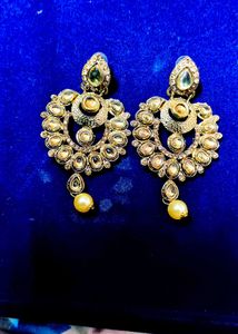 Beautiful Gold Pearl Earrings