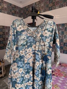 Beautiful Floral Kurta 🔥🩷