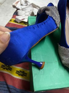 royal blue footwear