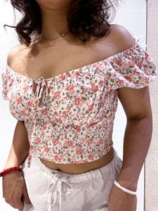 Cute Floral Off-Shoulder Crop Top