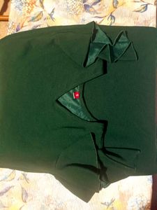 Elegant Green V-Neck Dress