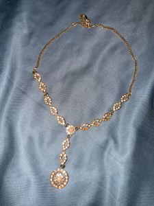 Elegant Gold-Tone Pendant Necklace