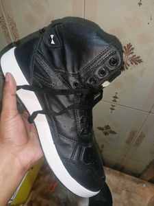 ZAYDN High-Top Sneakers