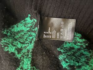 Black V-Neck Sleeveless Knit Vest