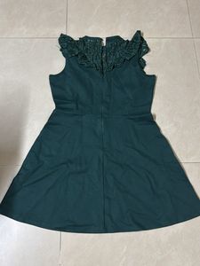 Cover story Emerald Green
