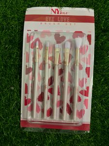 NY BAE EYE LOVE BRUSH SET