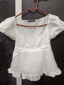 Chic White Peplum Top with Puff Sleeves