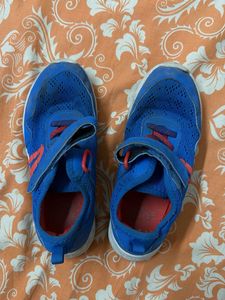 kids clothes.