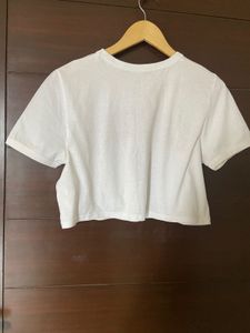 Zara (original )London Graphic crop Tee (L)