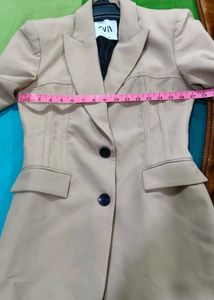 Zara Beige Blazer - Chic &amp; Stylish