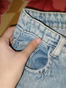 Wide Leg Light Wash Jeans