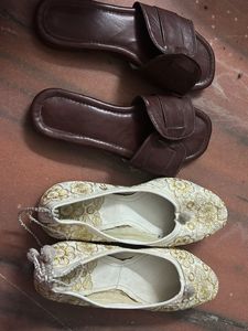 2 Pairs of Stylish Women's Footwear Set