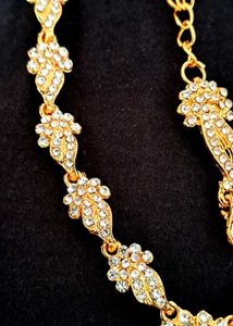 🤩Gold Tone Crystal Jewellery Set