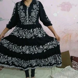 Black Embroidered Anarkali Kurta
