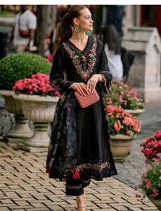 New/Unused Embroidered Kurta Set