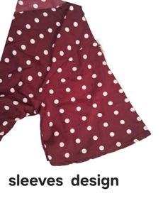 Chic Polka Dot V-Neck Peplum Top