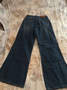 Distressed Wide Leg Jeans