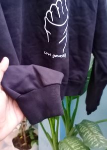 ❗price DrOP❗Korean Heart Black Crop Hoodie By BE S