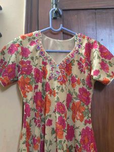Embellished Floral Kurta