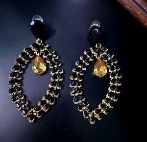 New Black Earing For Women's 🖤✨