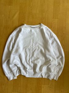 Comfortable White Sweatshirt