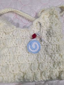 Chunky Knit Crochet Shoulder Bag with keychain