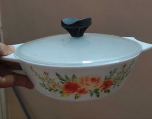 Set of 2 Borosil White Serving Bowls with Lids