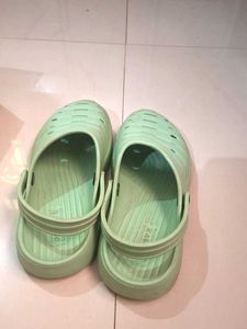 Light Green Comfort Clogs