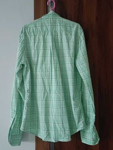 Men's Green Plaid Button-Down Shirt
